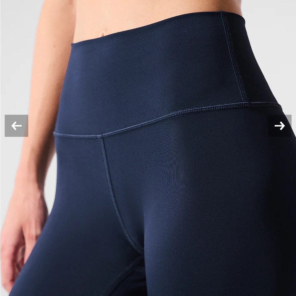 High-Waisted Alo Airlift Navy Blue leggings